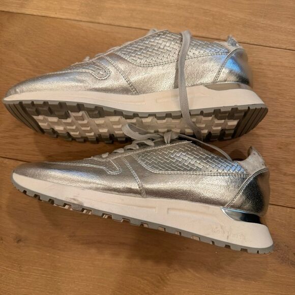 Ron White Woman’s silver sneakers - Picture 8 of 8